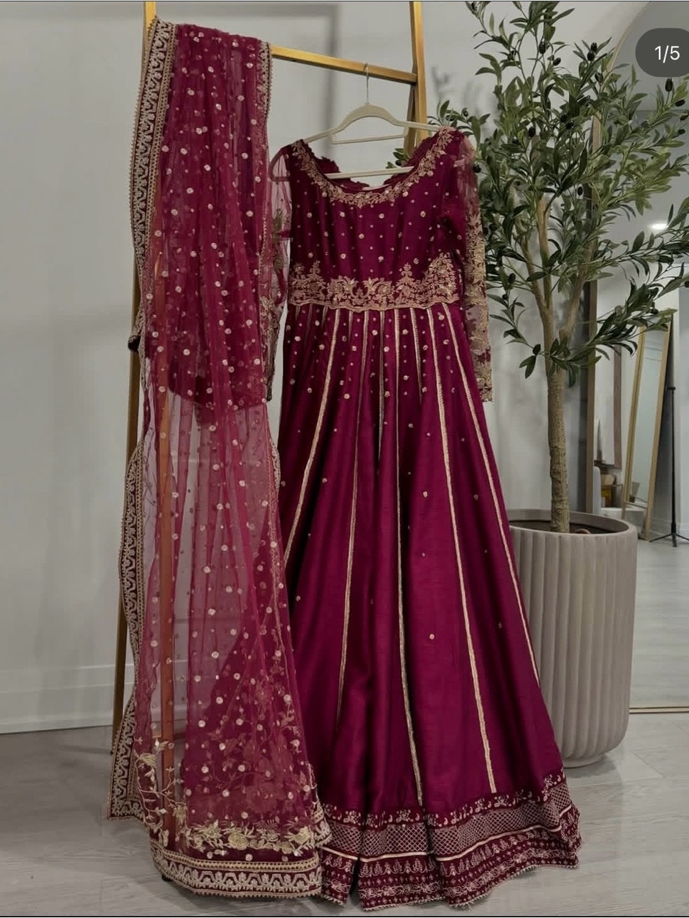 Faiza Saqlain Pishwas